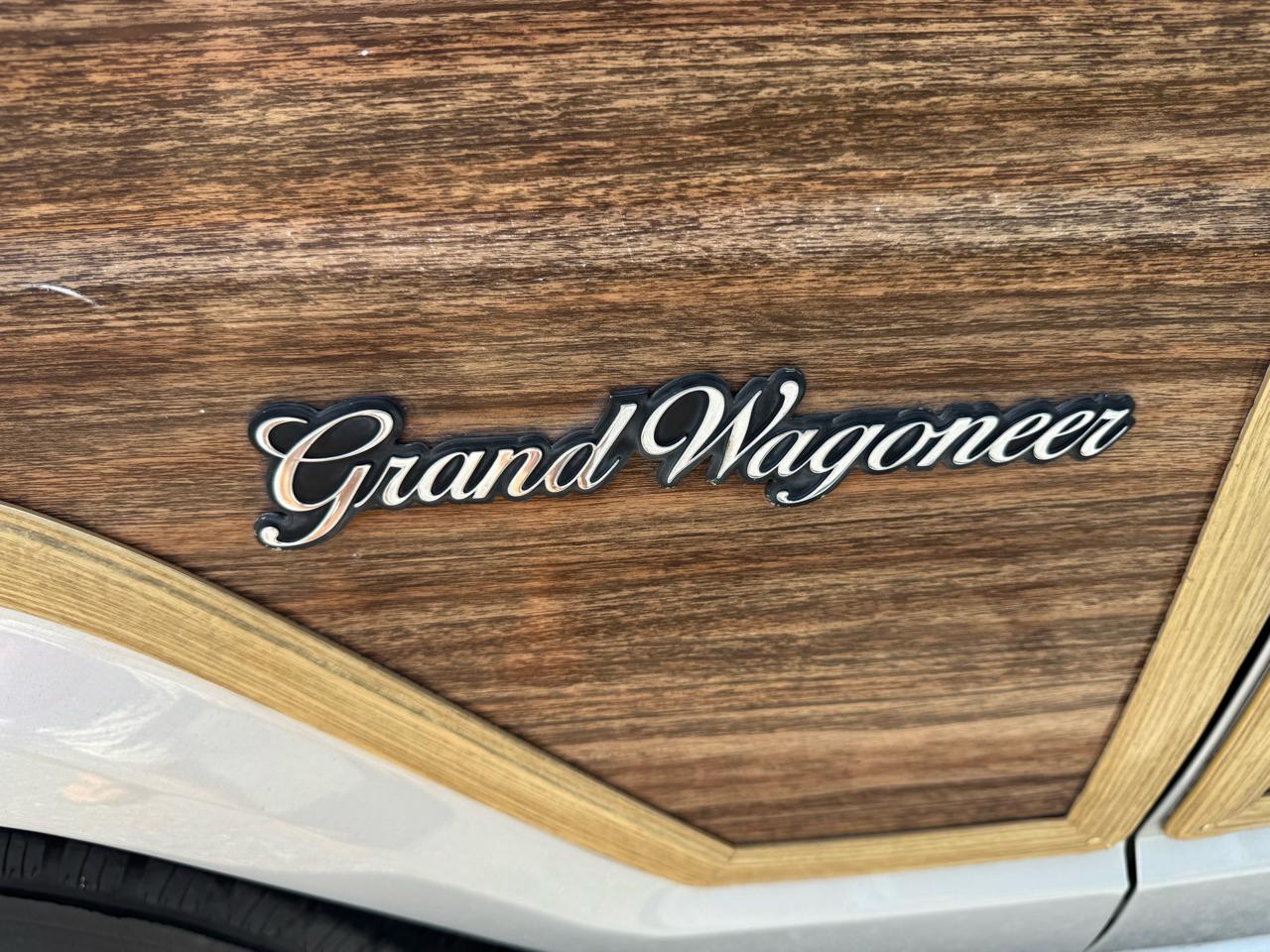 Jeep Grand Wagoneer 4dr Wagon 1988