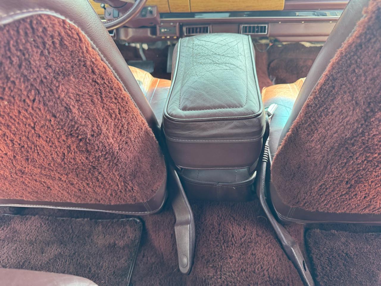 Jeep Grand Wagoneer 4dr Wagon 1988