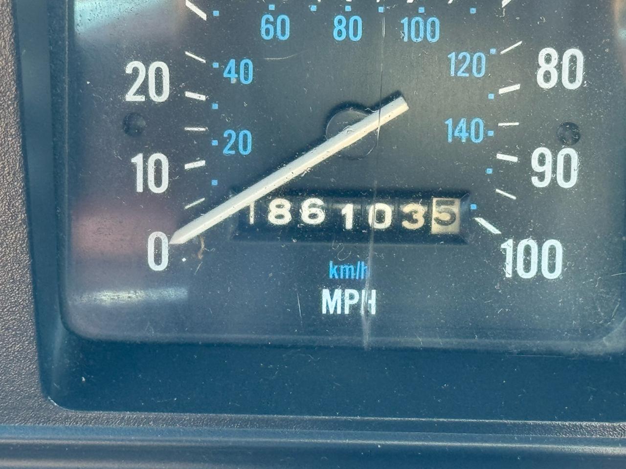 Jeep Grand Wagoneer 4dr Wagon 1988