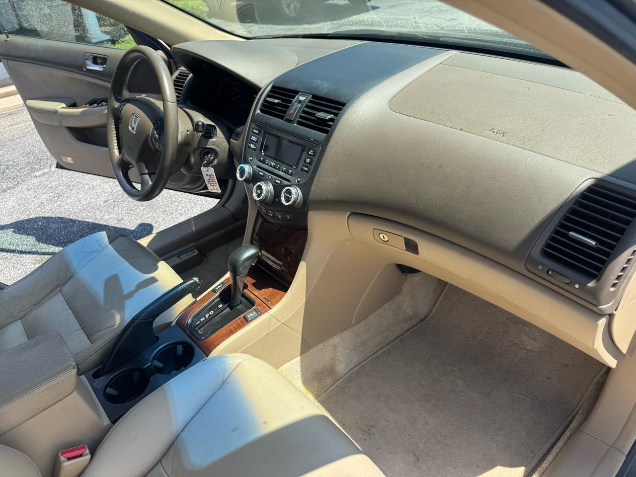 Honda Accord Sdn EX-L V6 AT 2006