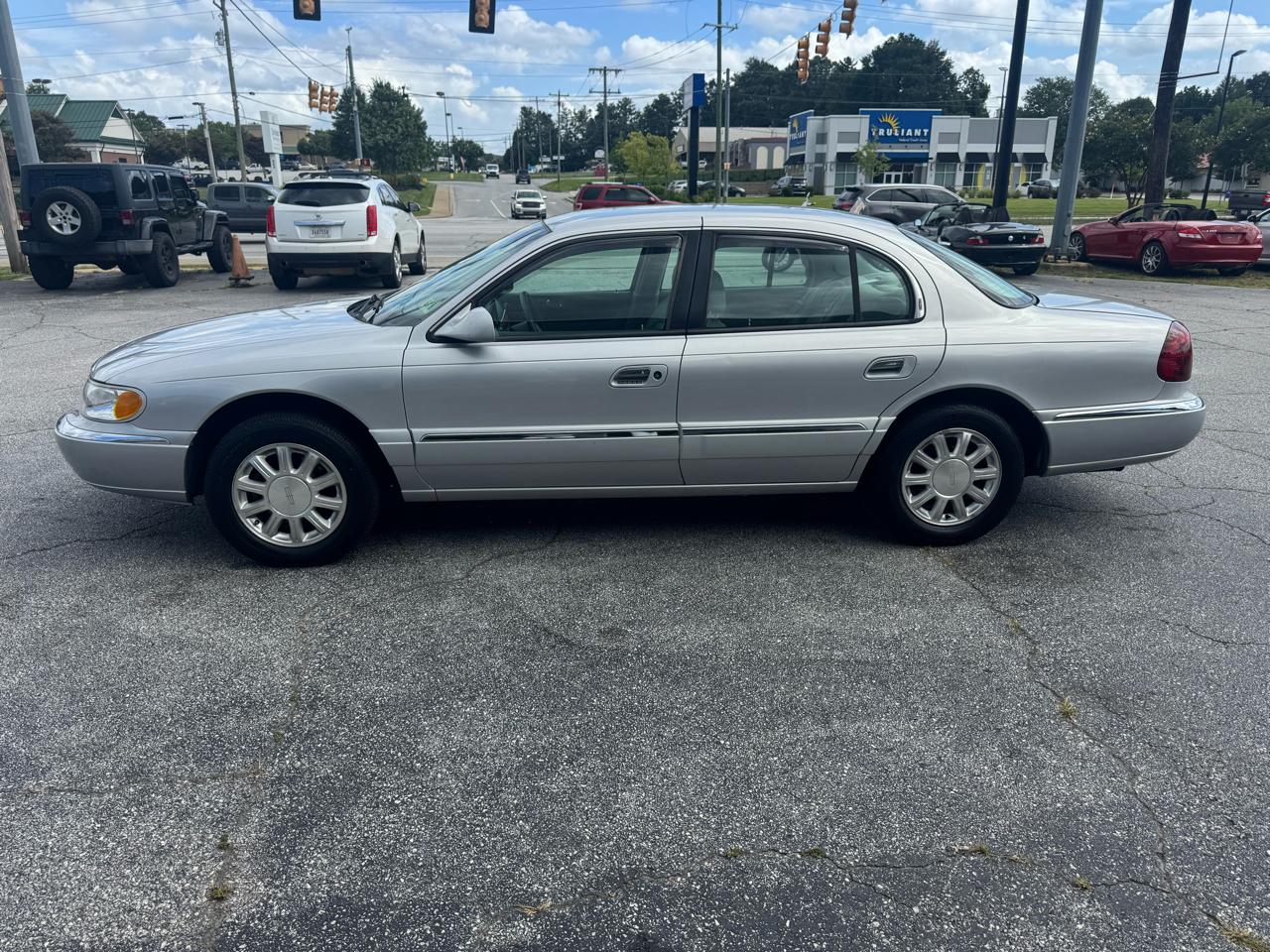 Lincoln Continental 4dr Sdn 1999