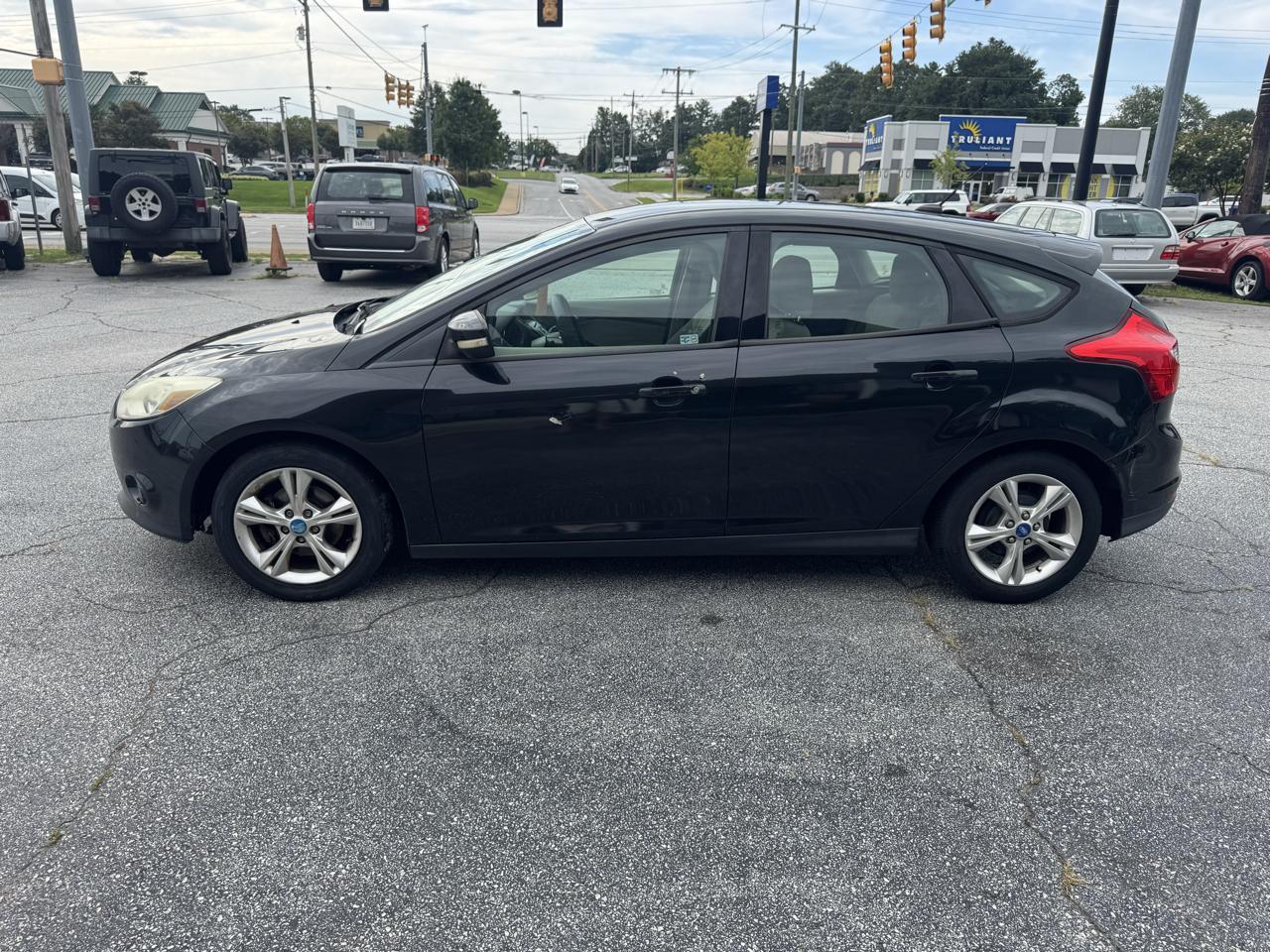 Ford Focus 5dr HB SE 2013