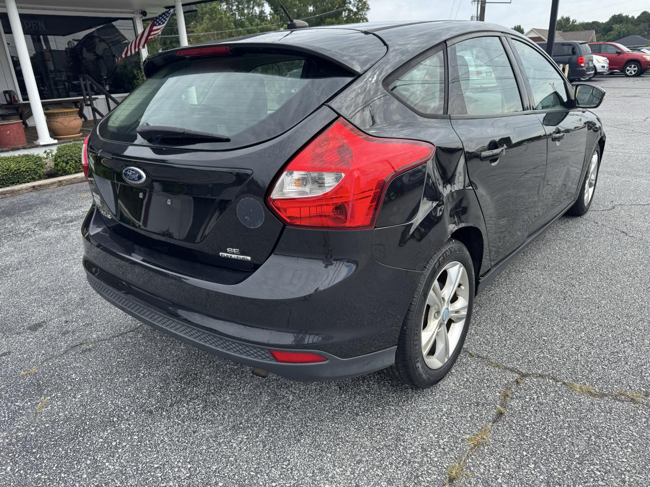 Ford Focus 5dr HB SE 2013