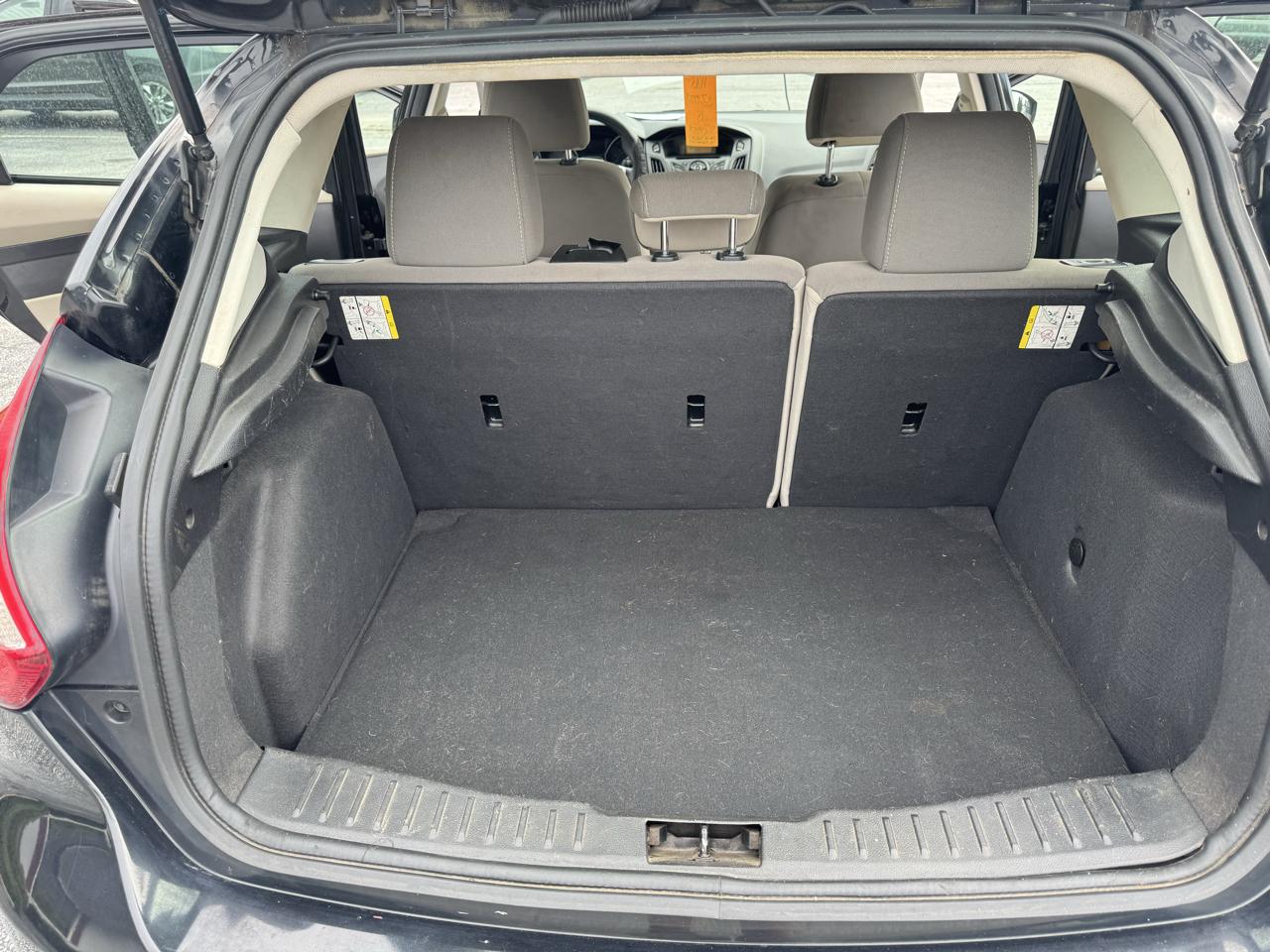 Ford Focus 5dr HB SE 2013