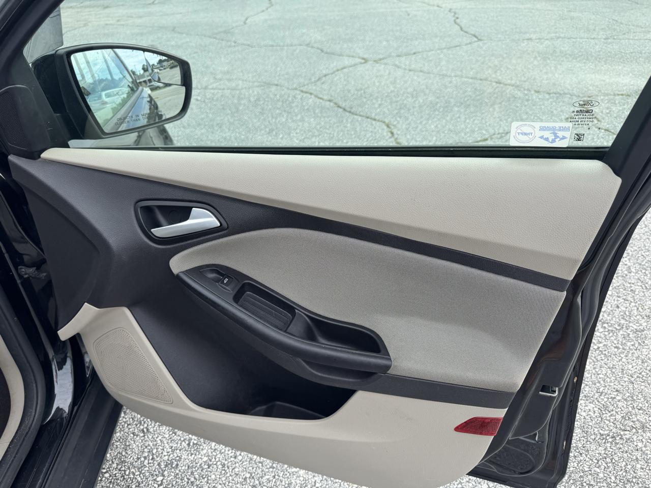 Ford Focus 5dr HB SE 2013