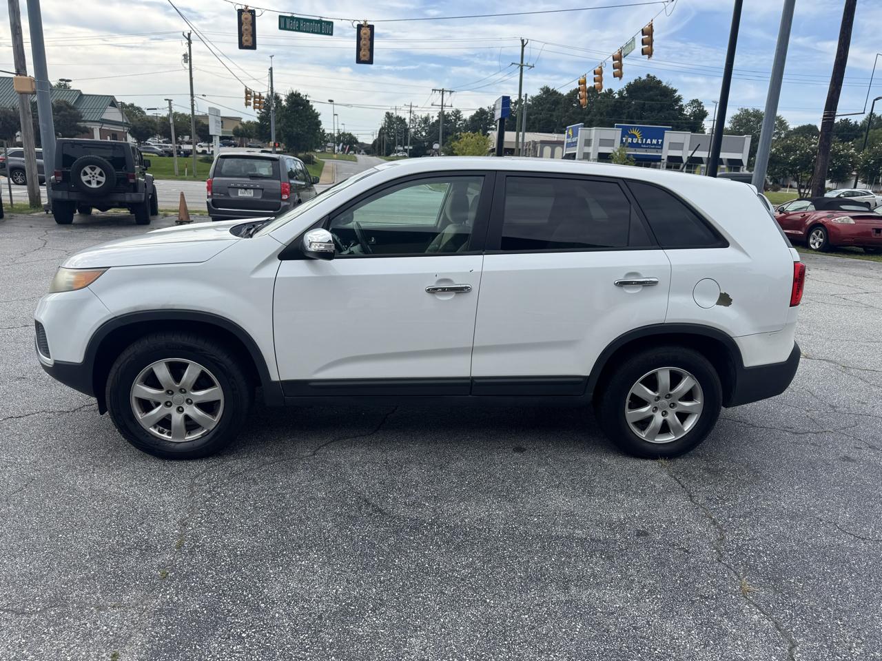 Kia Sorento 2WD 4dr I4 LX 2011