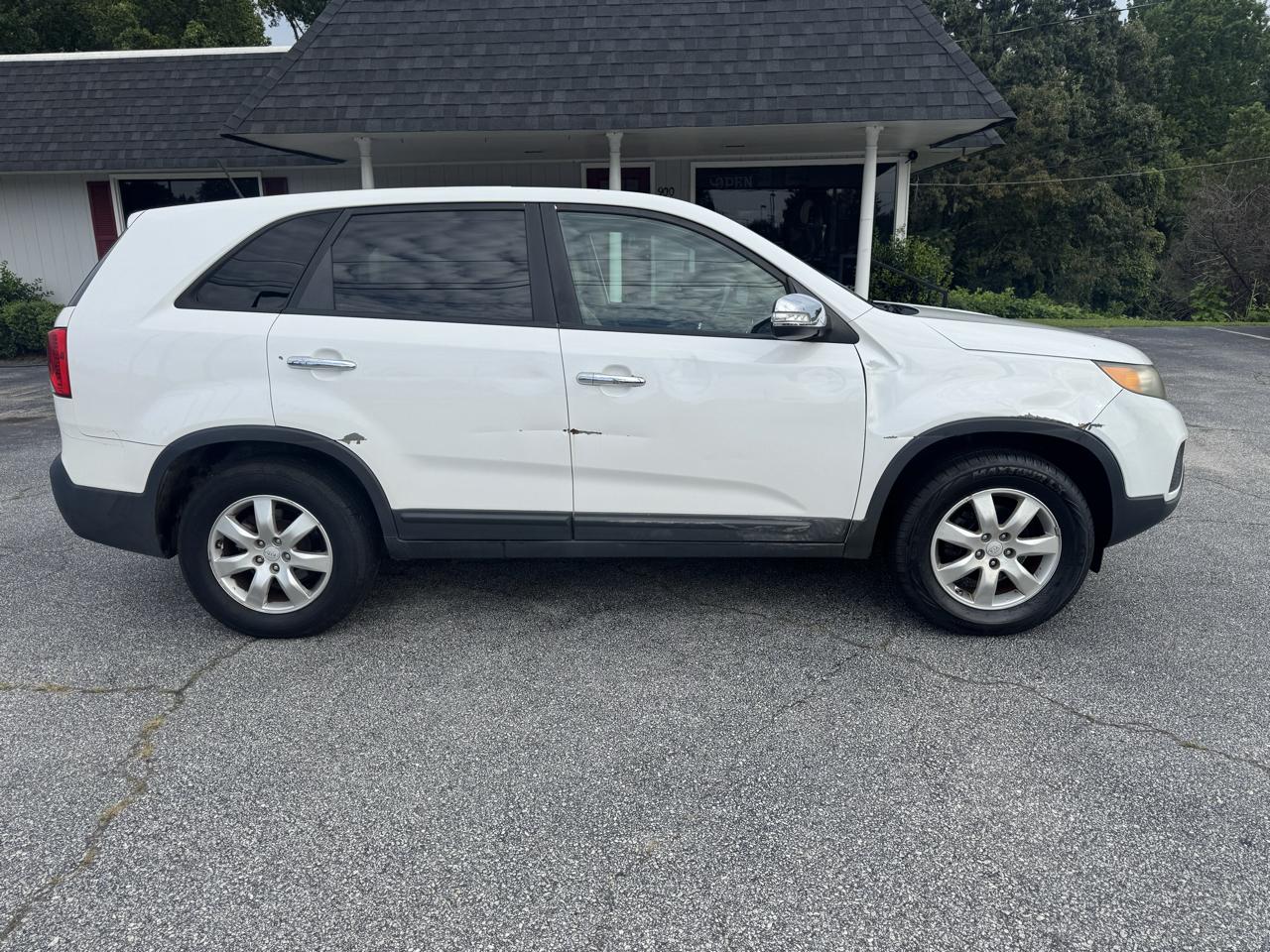 Kia Sorento 2WD 4dr I4 LX 2011