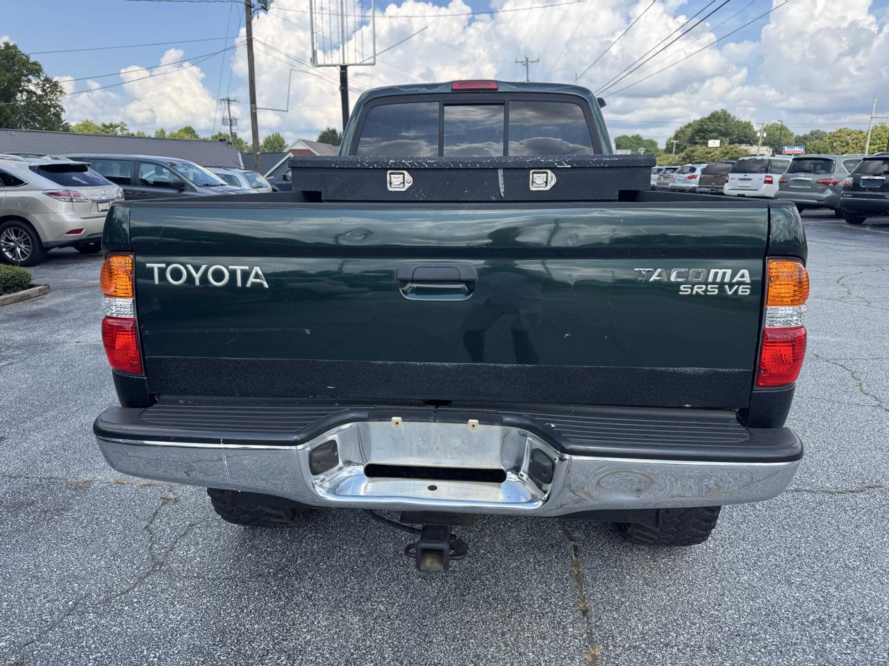 Toyota Tacoma 4WD Access Cab V6 AT SR5 (Natl) 2001