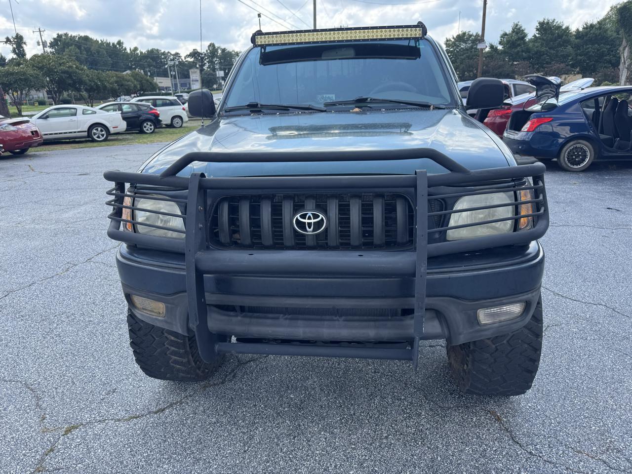 Toyota Tacoma 4WD Access Cab V6 AT SR5 (Natl) 2001