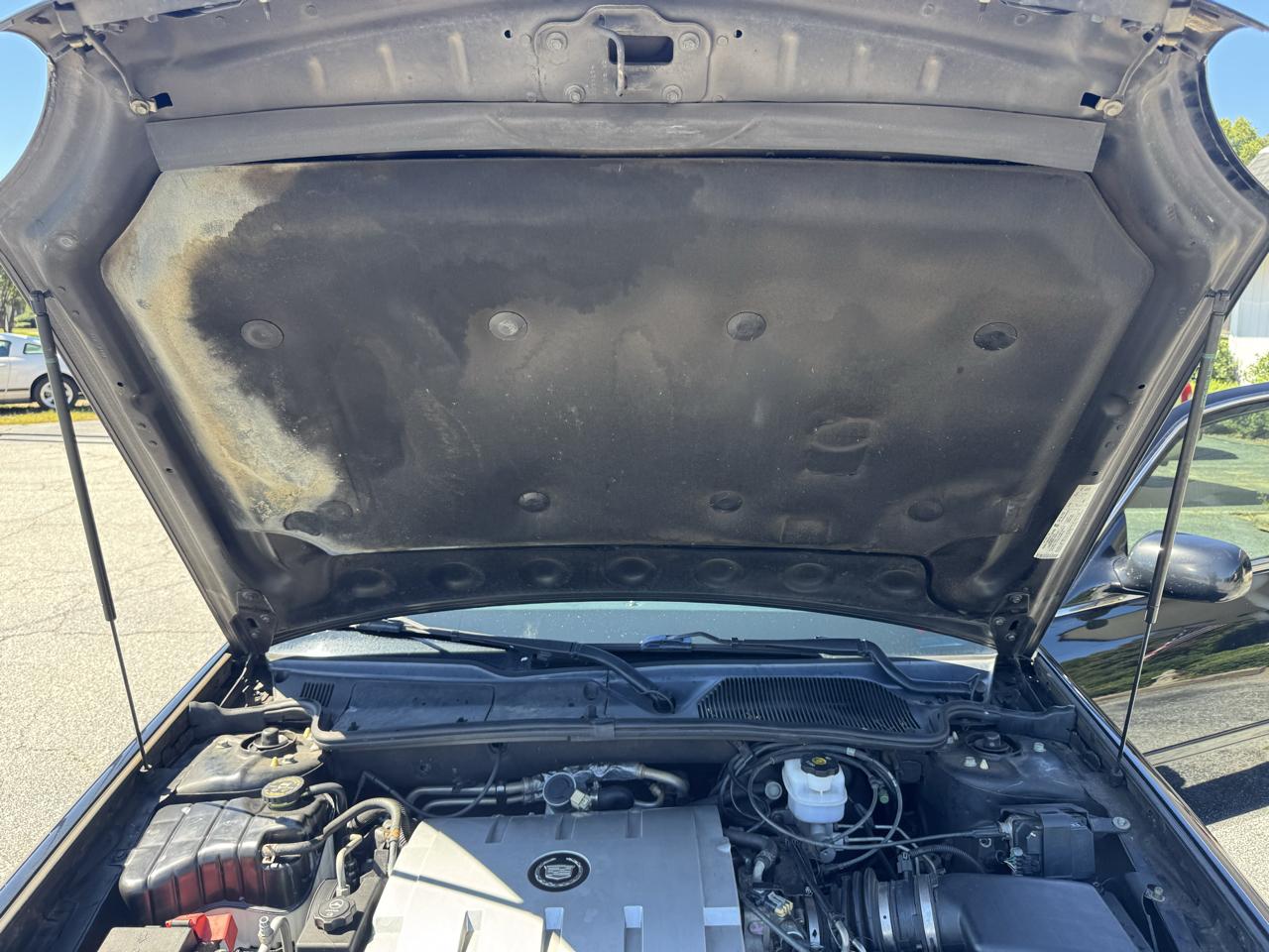 Cadillac DeVille 4dr Sdn DHS 2004