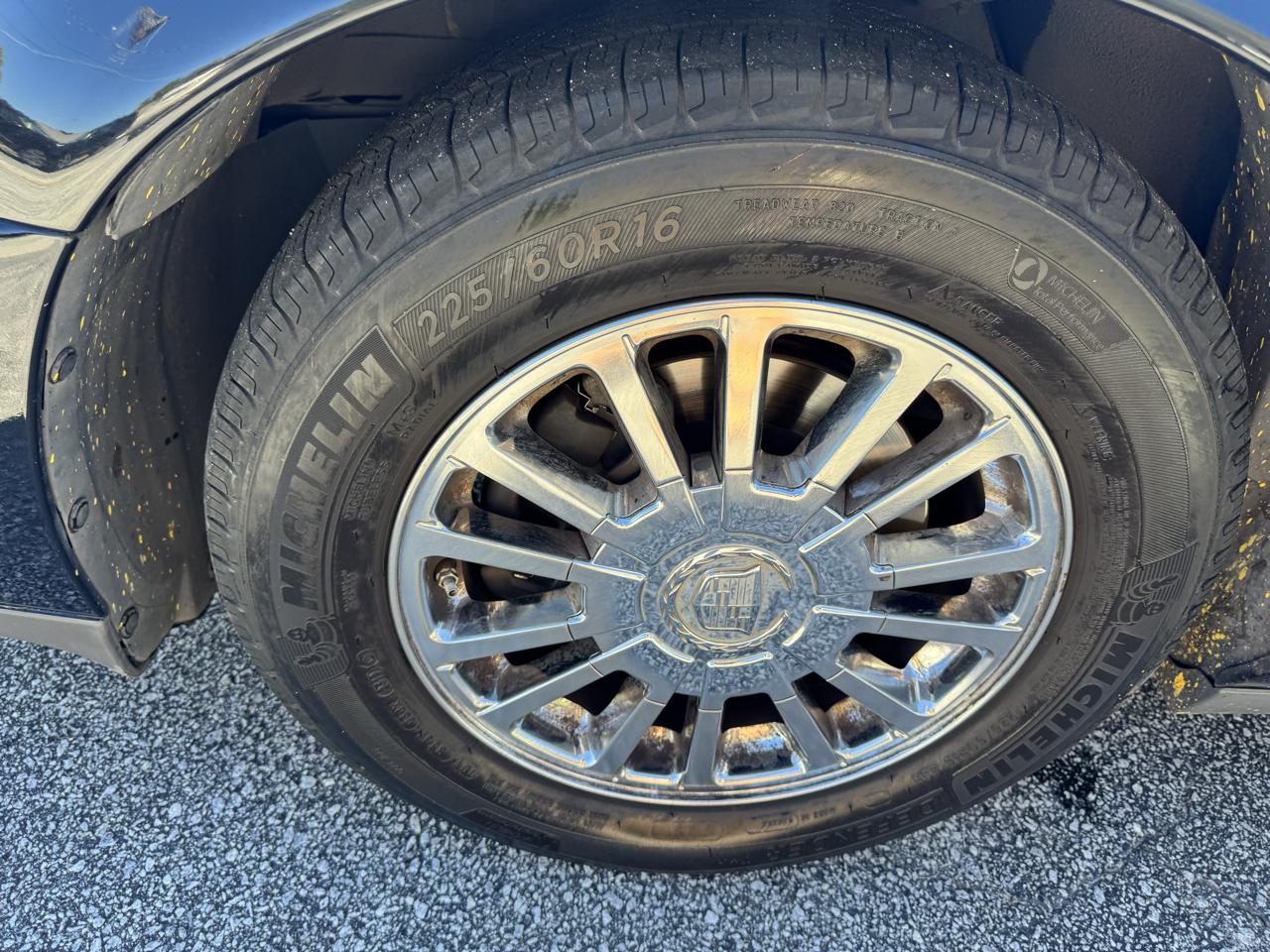 Cadillac DeVille 4dr Sdn DHS 2004