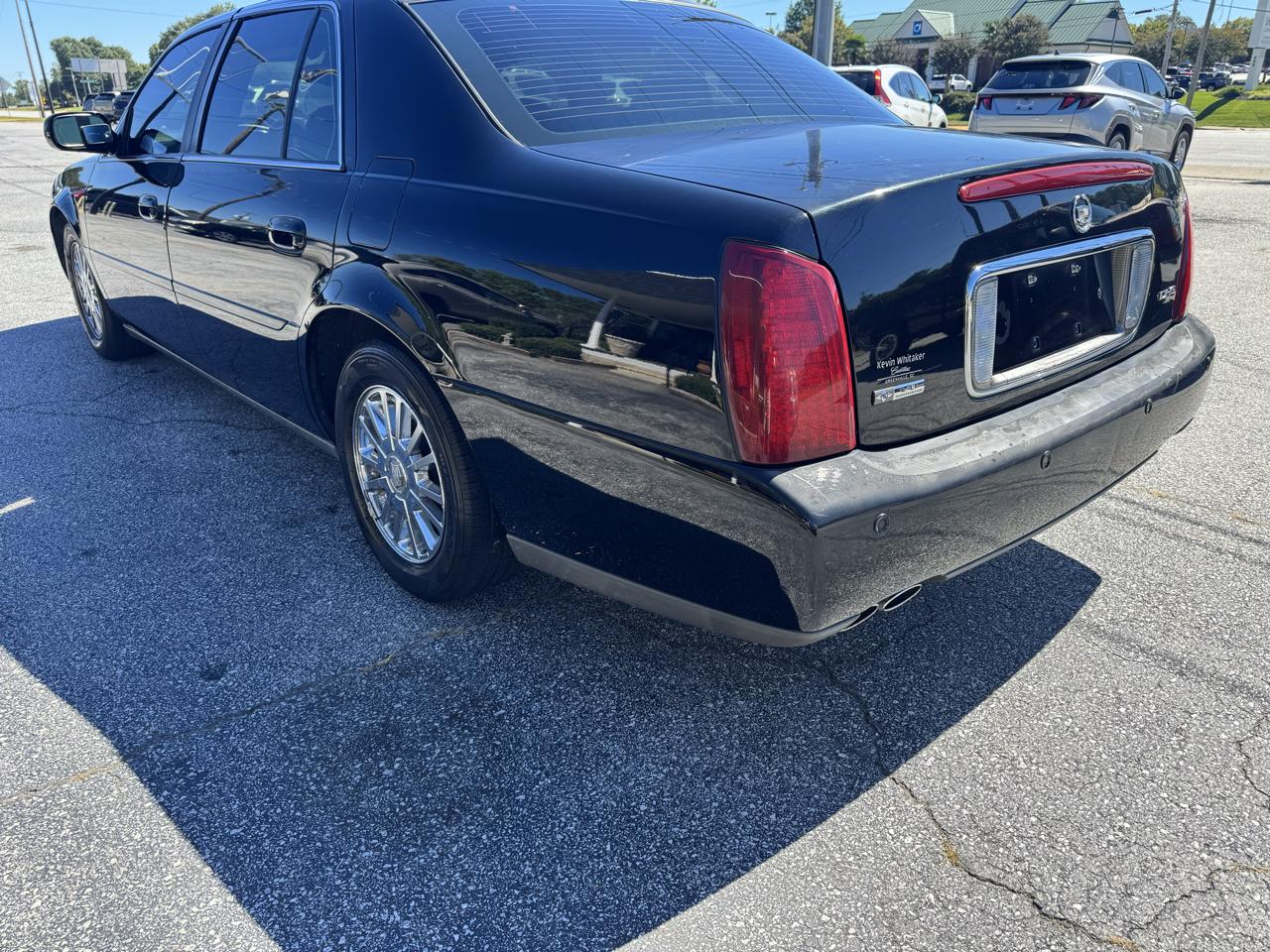 Cadillac DeVille 4dr Sdn DHS 2004