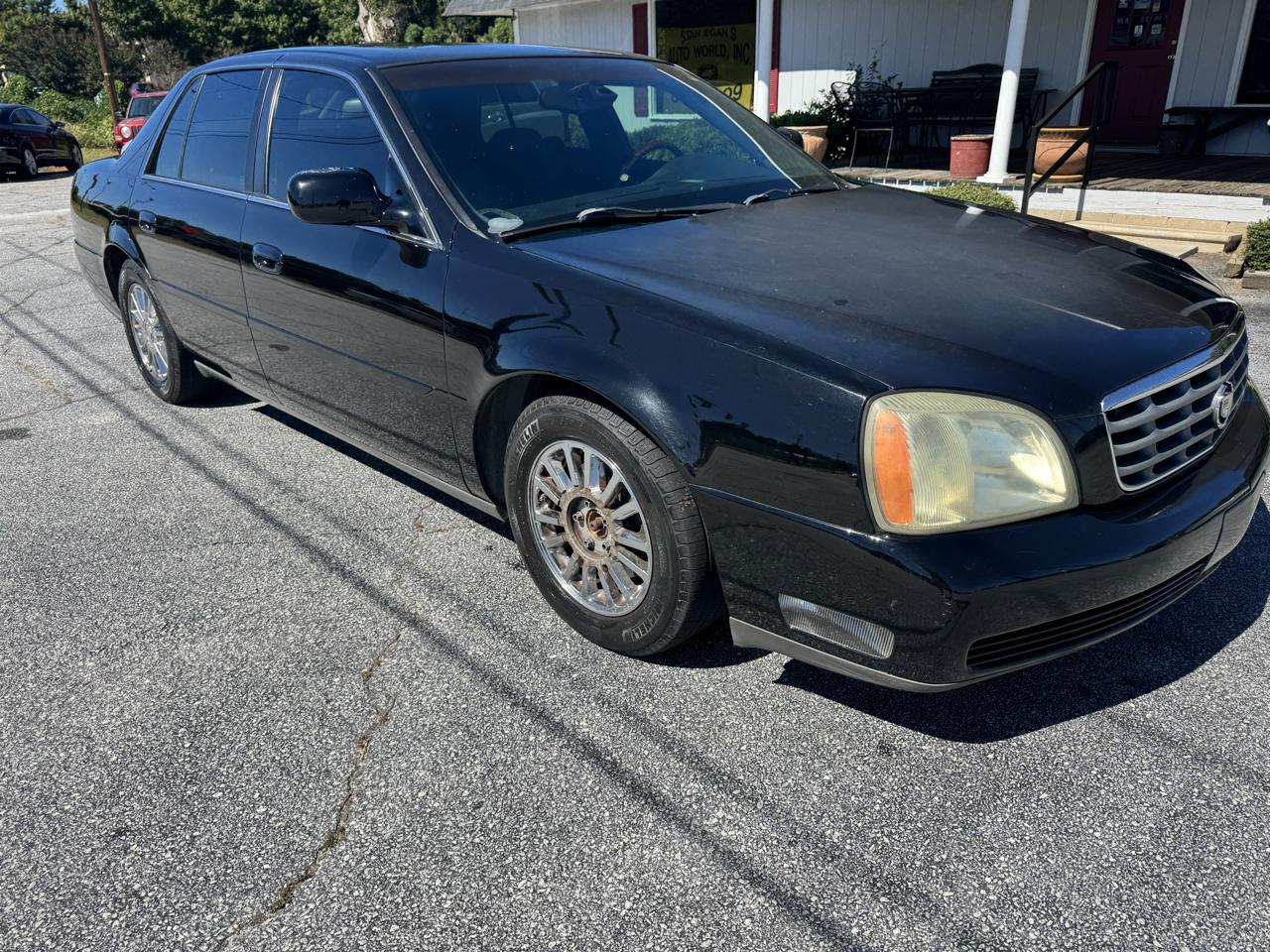 Cadillac DeVille 4dr Sdn DHS 2004
