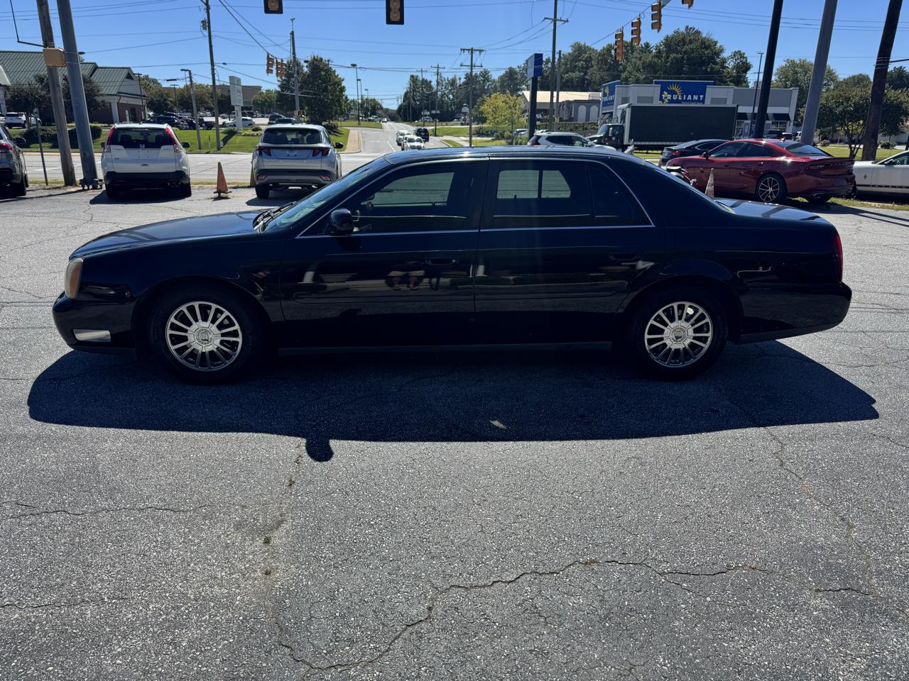 Cadillac DeVille 4dr Sdn DHS 2004