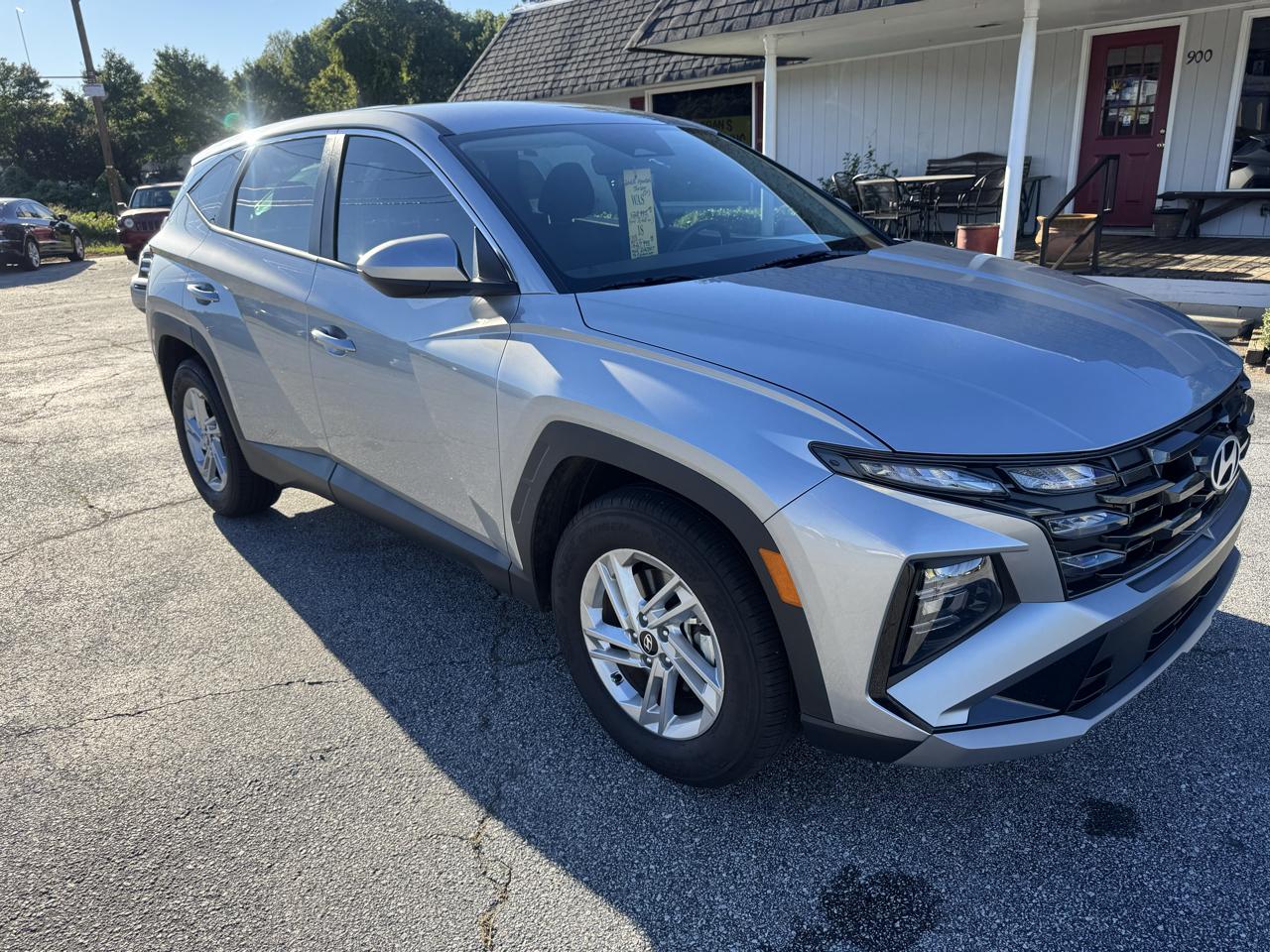Hyundai Tucson SE FWD 2025