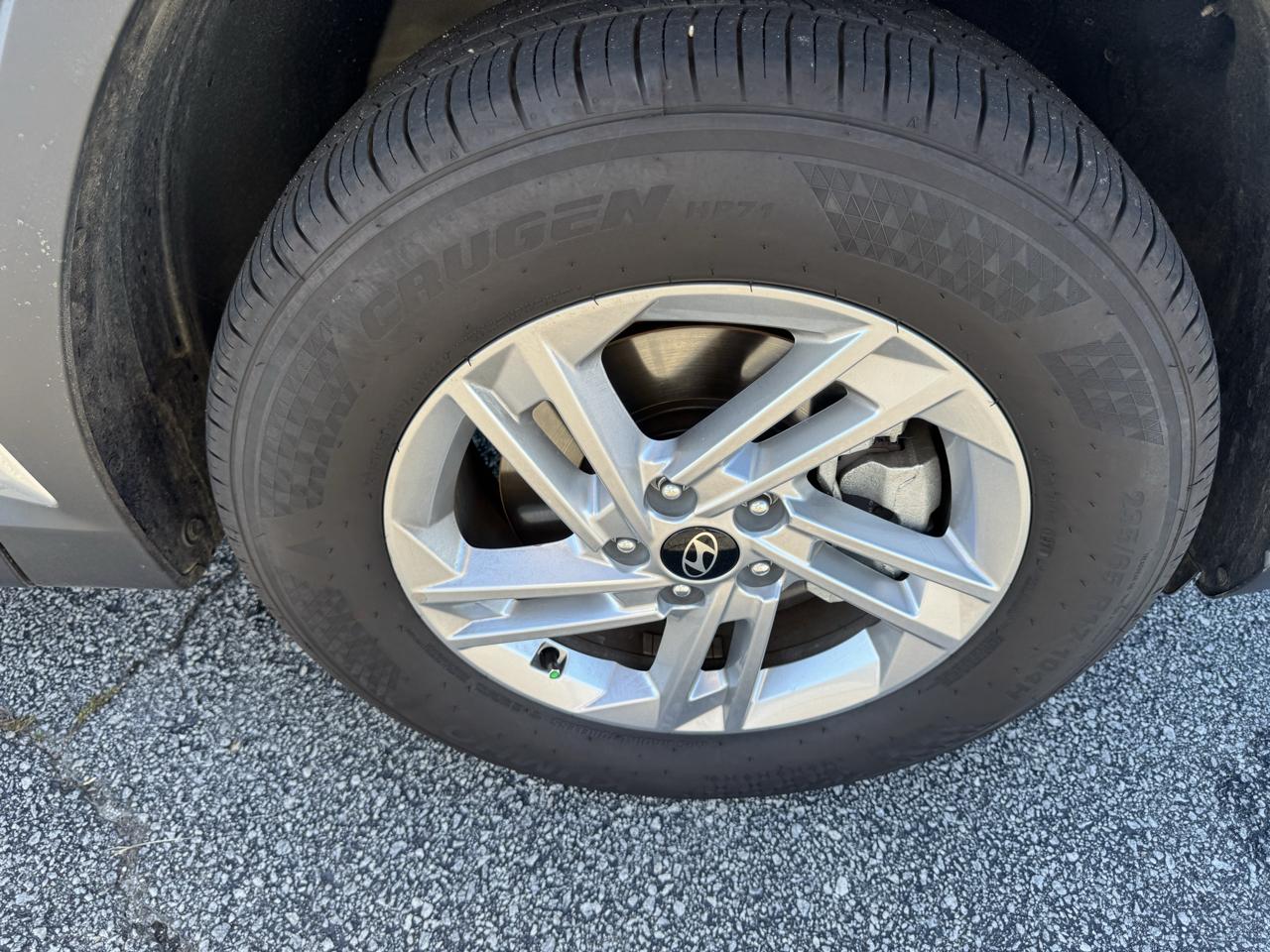 Hyundai Tucson SE FWD 2025