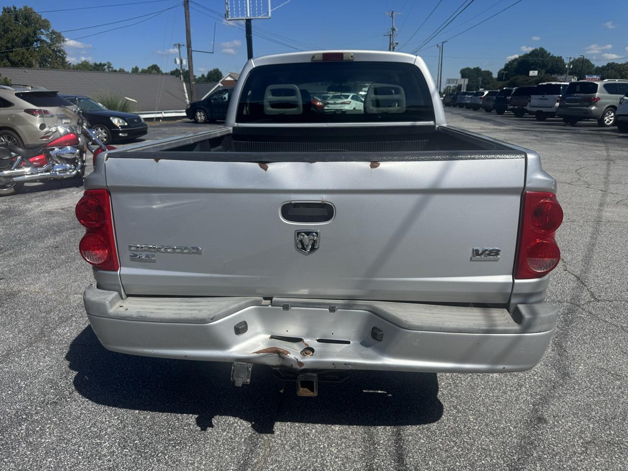 Dodge Dakota 4dr Quad Cab 131" WB SLT 2005