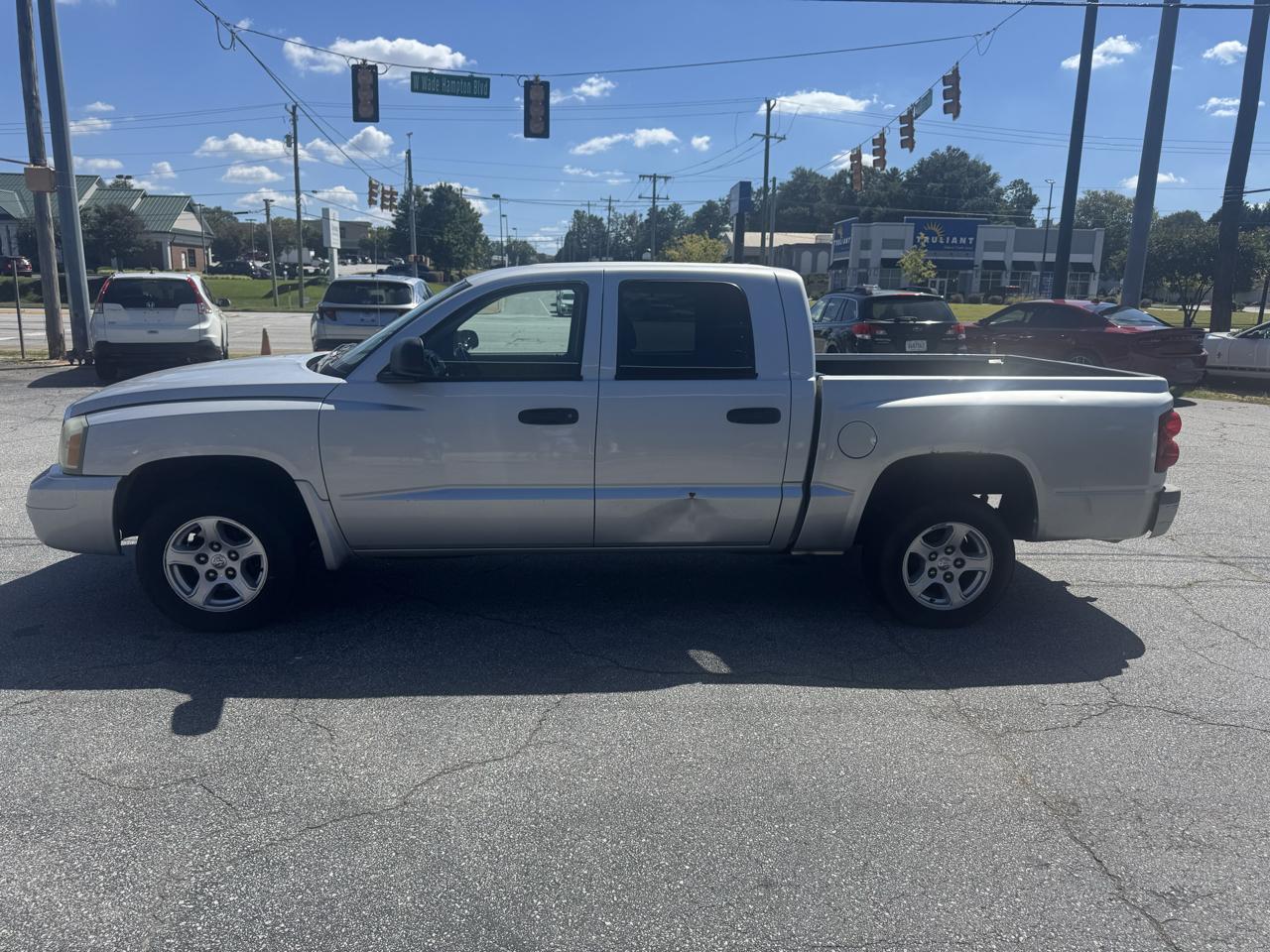 Dodge Dakota 4dr Quad Cab 131" WB SLT 2005