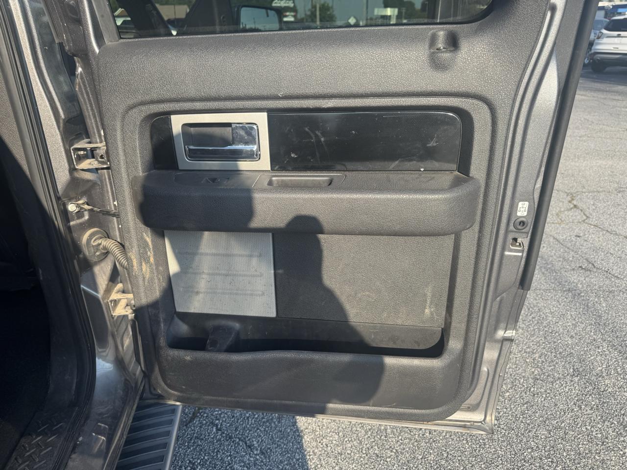 Ford F-150 4WD SuperCrew 145" Platinum 2012