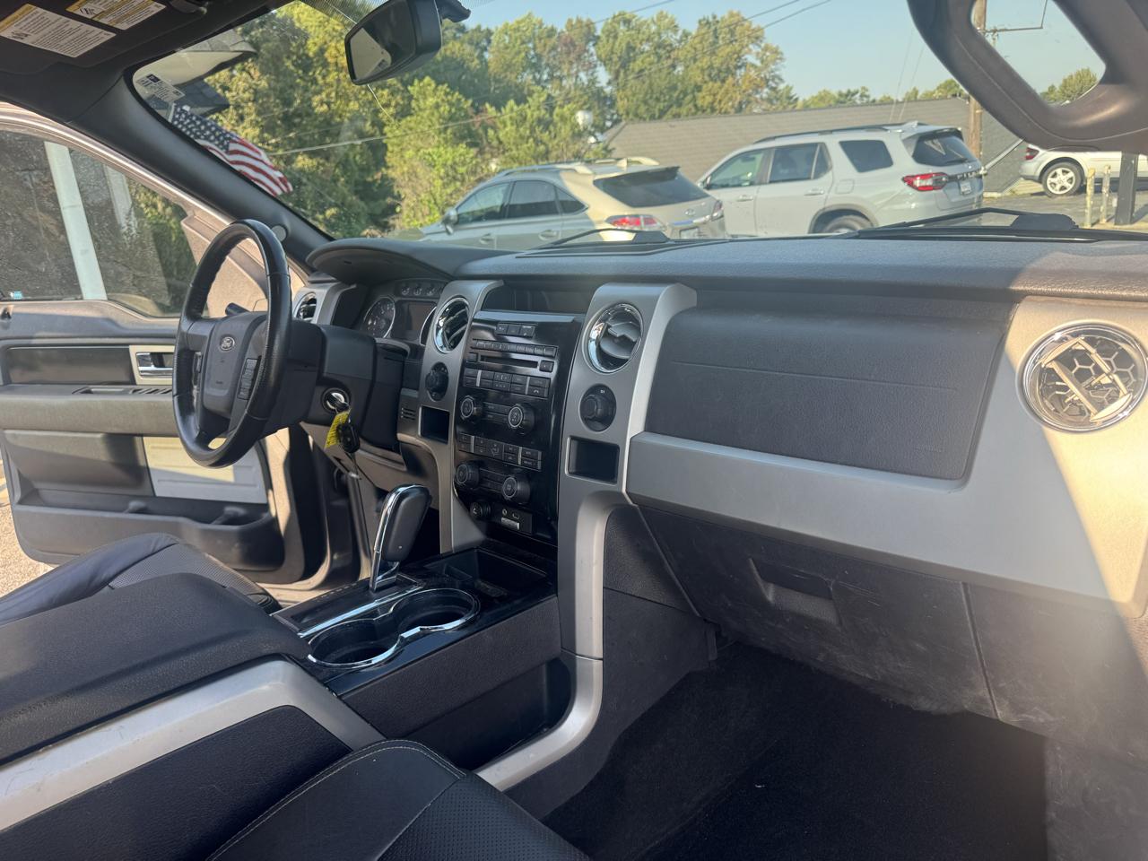 Ford F-150 4WD SuperCrew 145" Platinum 2012