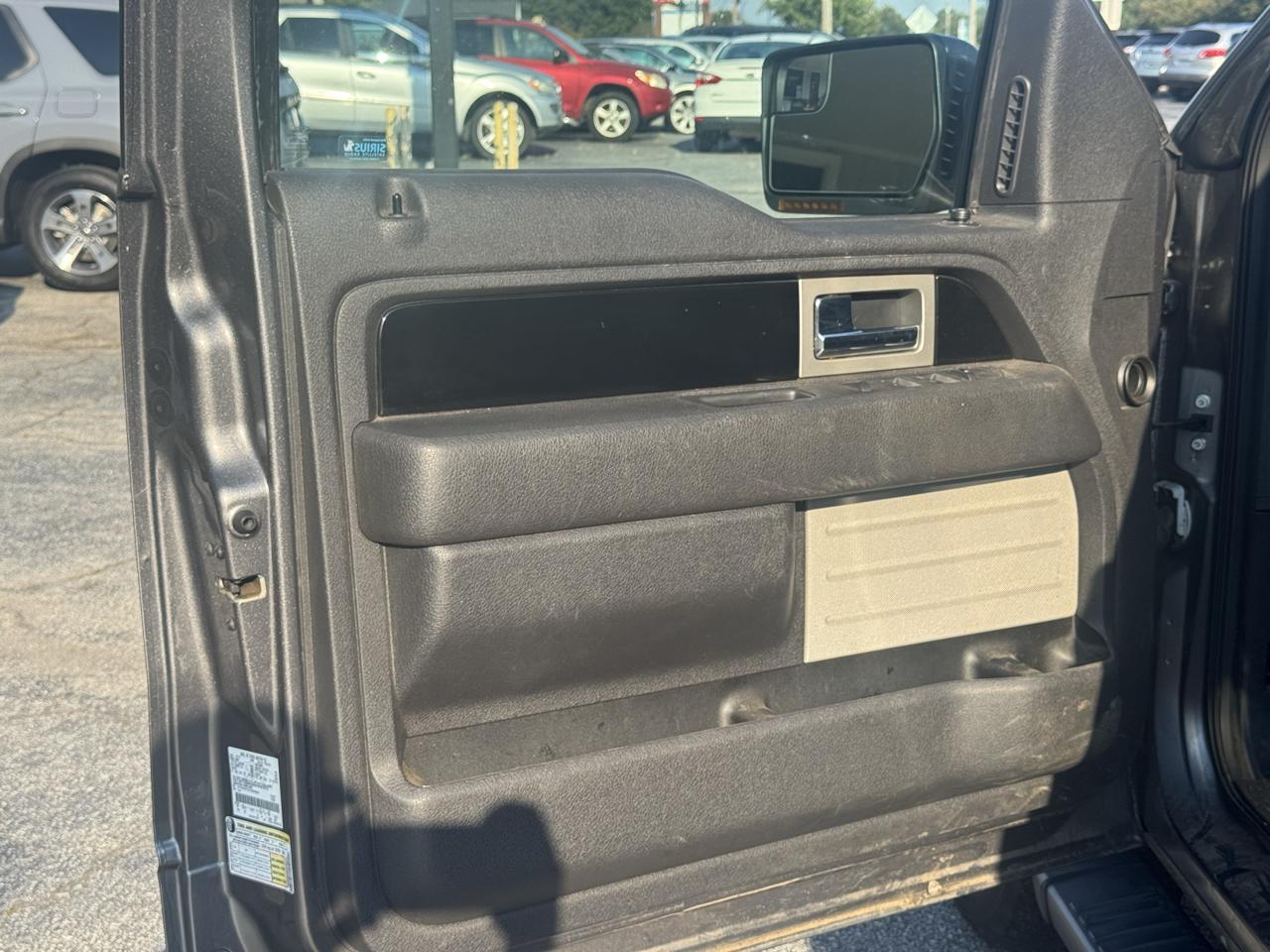 Ford F-150 4WD SuperCrew 145" Platinum 2012