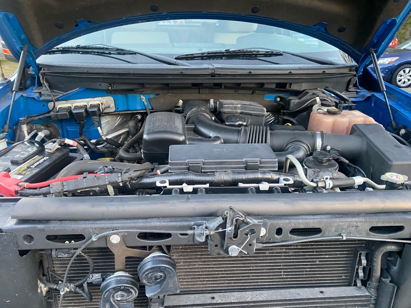 Ford F-150 4WD SuperCab 163" XLT 2010 Ford F-150 4WD SuperCab 163" XLT 2010