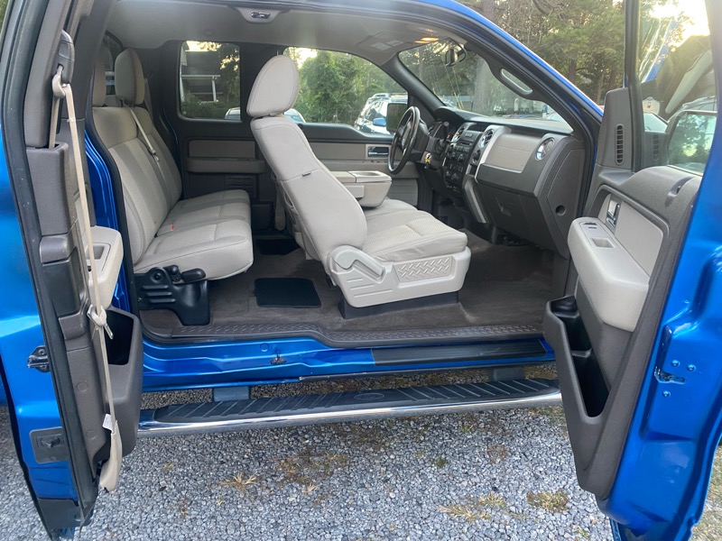 Ford F-150 4WD SuperCab 163" XLT 2010 Ford F-150 4WD SuperCab 163" XLT 2010