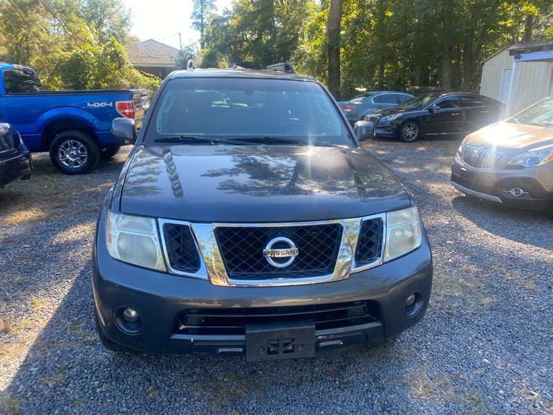 2010 Nissan Pathfinder LE