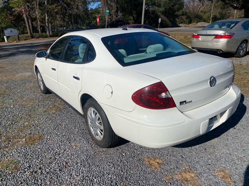 Buick LaCrosse CX 2006