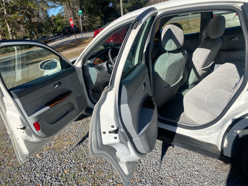 Buick LaCrosse CX 2006