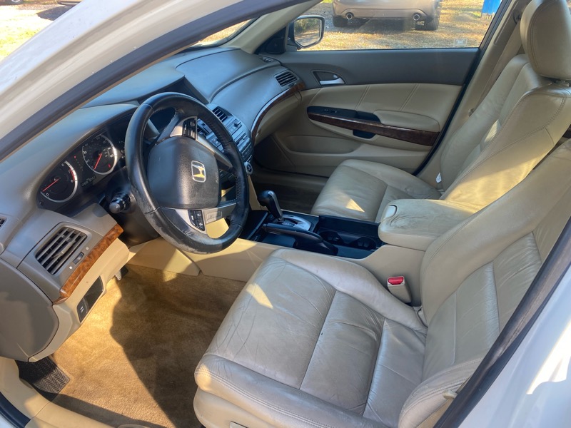 Honda Accord EX-L V-6 Sedan AT 2010