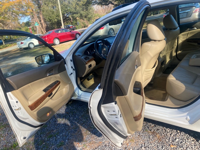 Honda Accord EX-L V-6 Sedan AT 2010