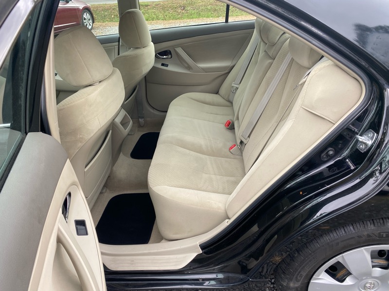 Toyota Camry XLE 5-Spd AT 2009