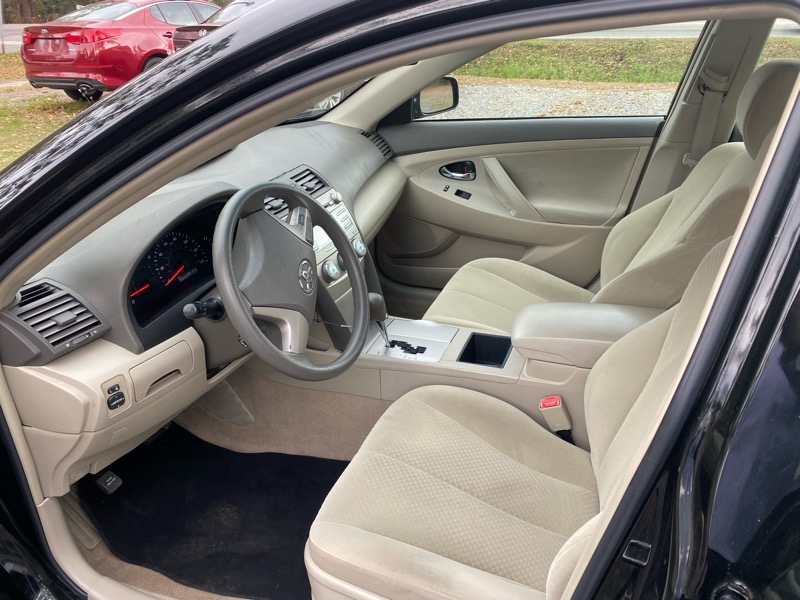 Toyota Camry XLE 5-Spd AT 2009