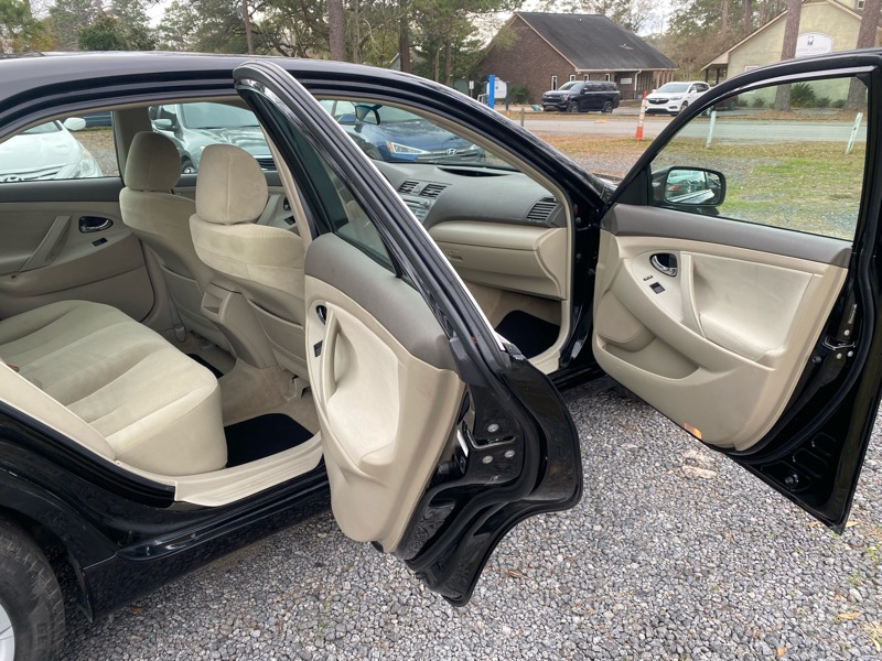 Toyota Camry XLE 5-Spd AT 2009