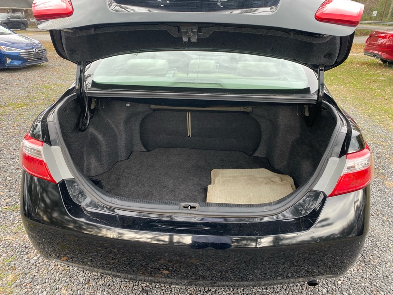 Toyota Camry XLE 5-Spd AT 2009