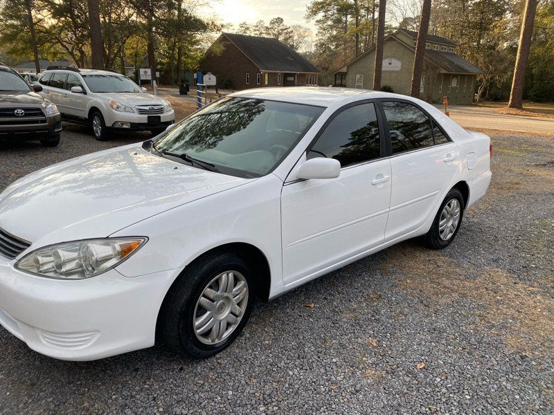2005 Toyota Camry LE