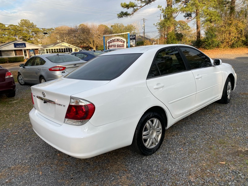 Toyota Camry LE 2005