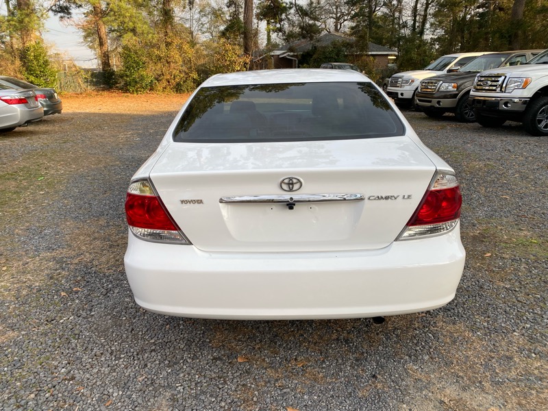 Toyota Camry LE 2005