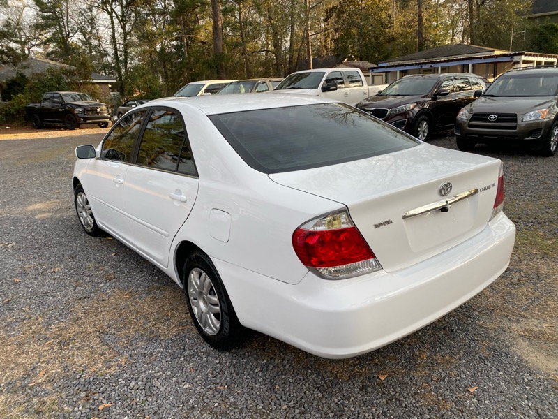 Toyota Camry LE 2005