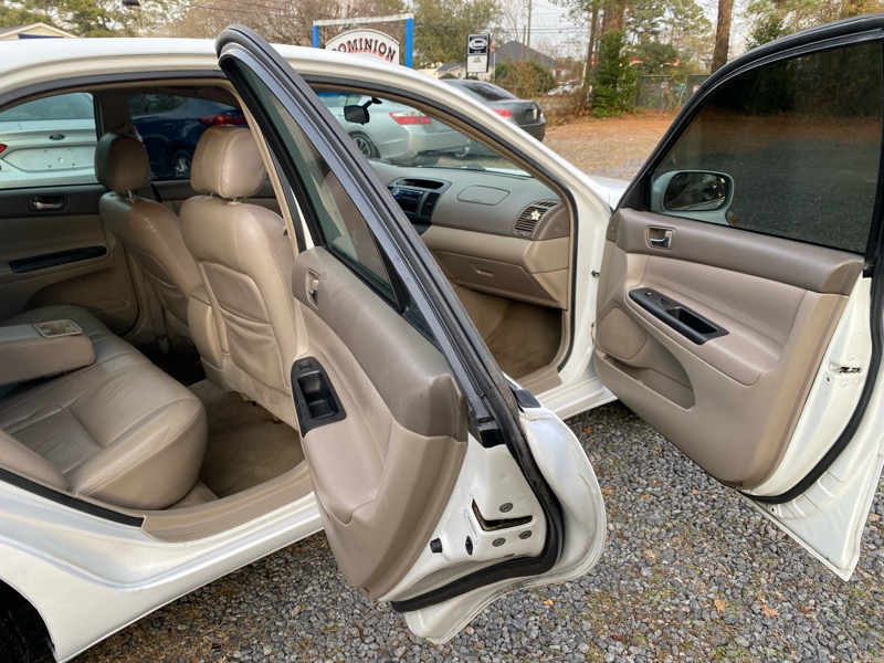 Toyota Camry LE 2005