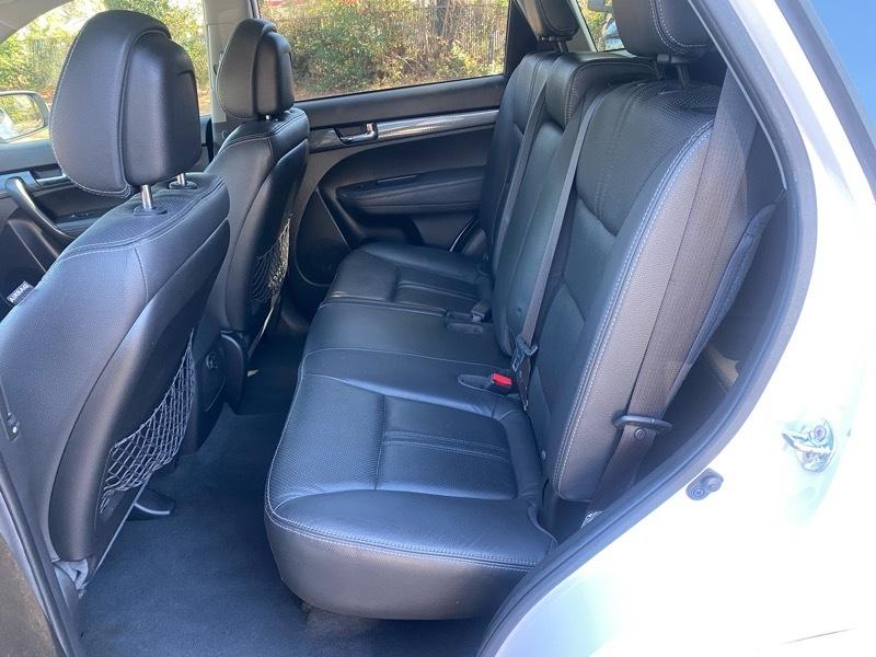 Kia Sorento SX 2WD 2011