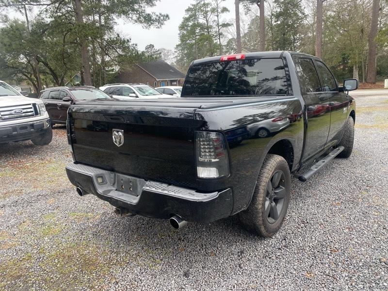 RAM 1500 2WD Crew Cab 140.5" Express 2014