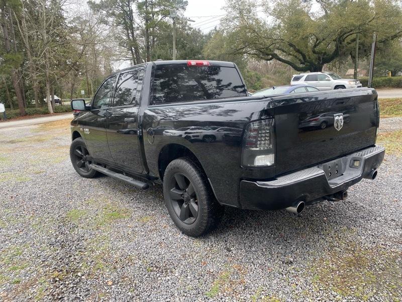 RAM 1500 2WD Crew Cab 140.5" Express 2014