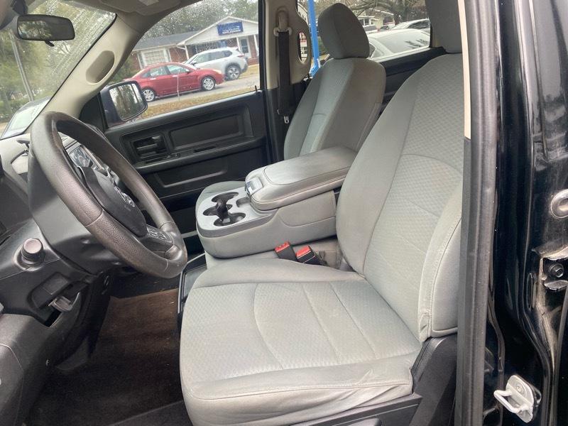 RAM 1500 2WD Crew Cab 140.5" Express 2014