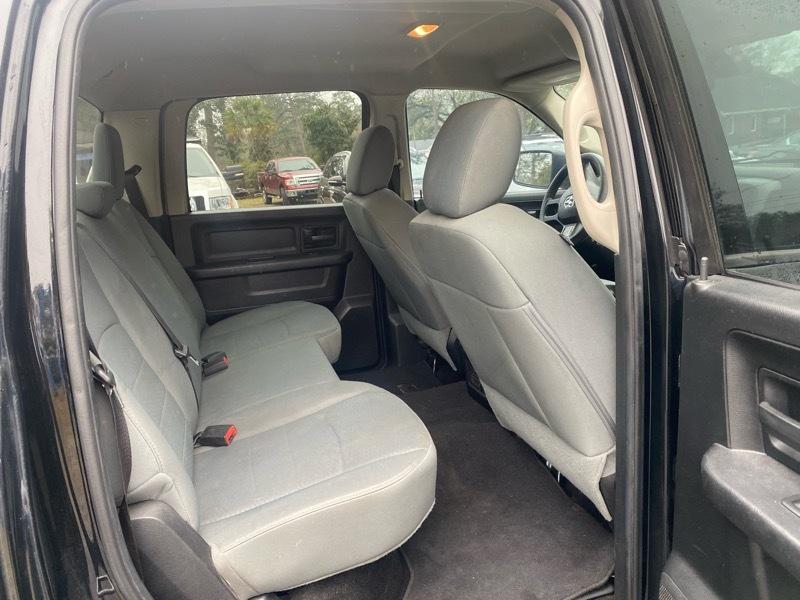 RAM 1500 2WD Crew Cab 140.5" Express 2014