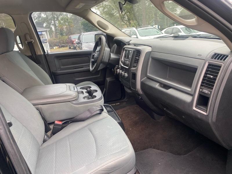 RAM 1500 2WD Crew Cab 140.5" Express 2014