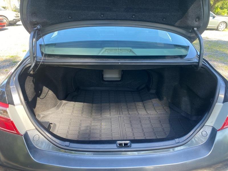 Toyota Camry LE V6 2008