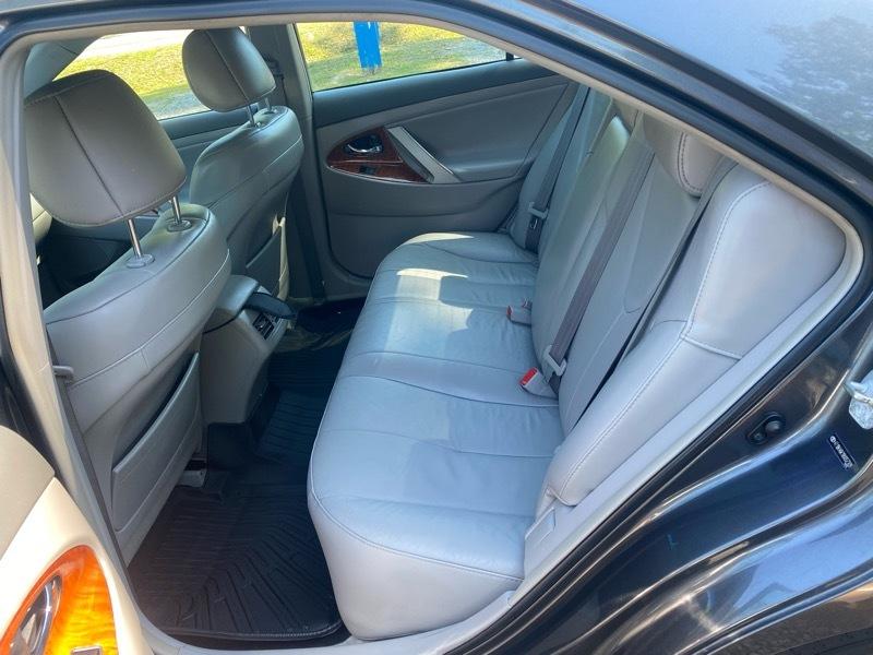 Toyota Camry LE V6 2008