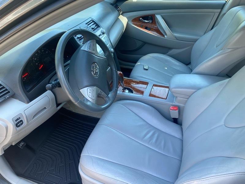 Toyota Camry LE V6 2008